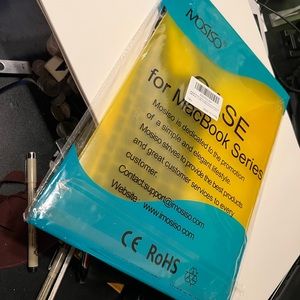 Apple Mosiso MacBook yellow plastic case and keyboard cover